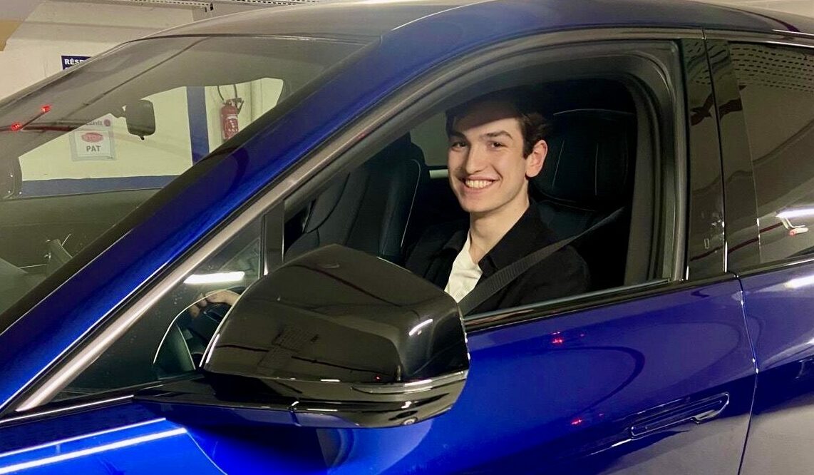 Vivez l’excellence Cadillac avec les équipes Facett : Hôtes, chauffeurs & voituriers