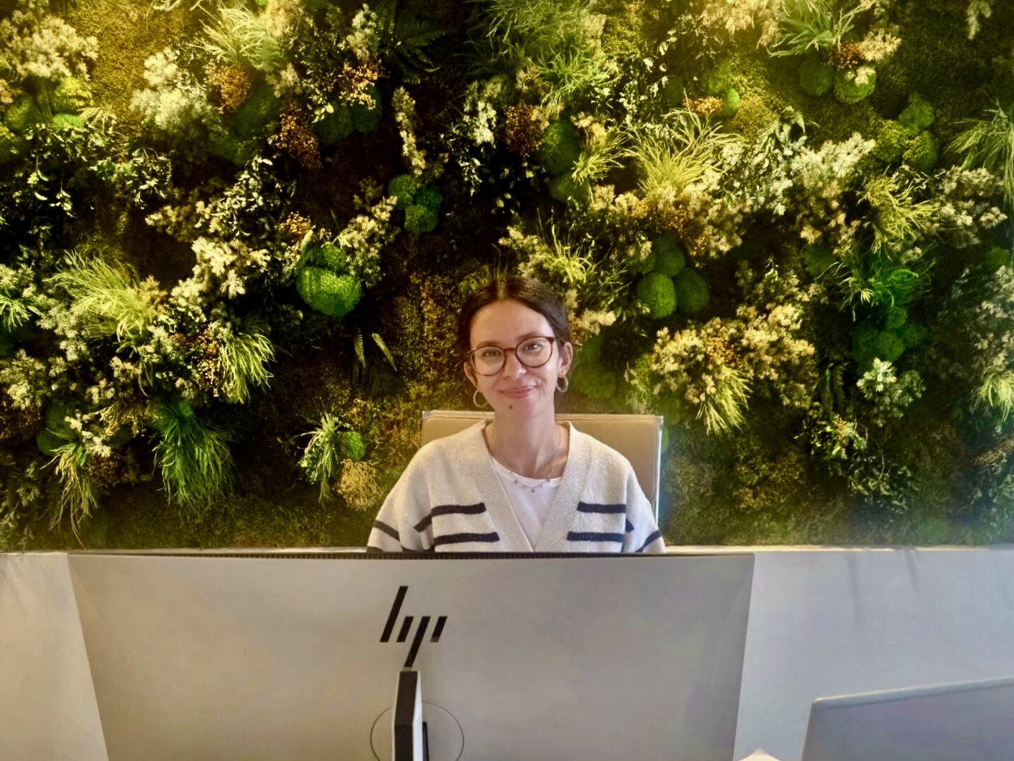 Accueil en entreprise : l’importance des hôtesses en cabinets d&rsquo;avocats